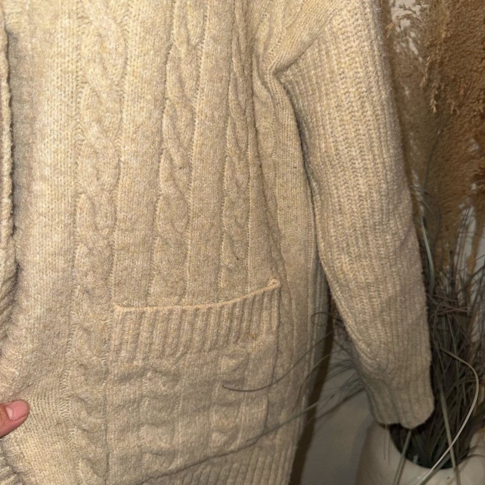 Abercrombie & Fitch Cream Button-Up Sweater - Picture 5 of 6